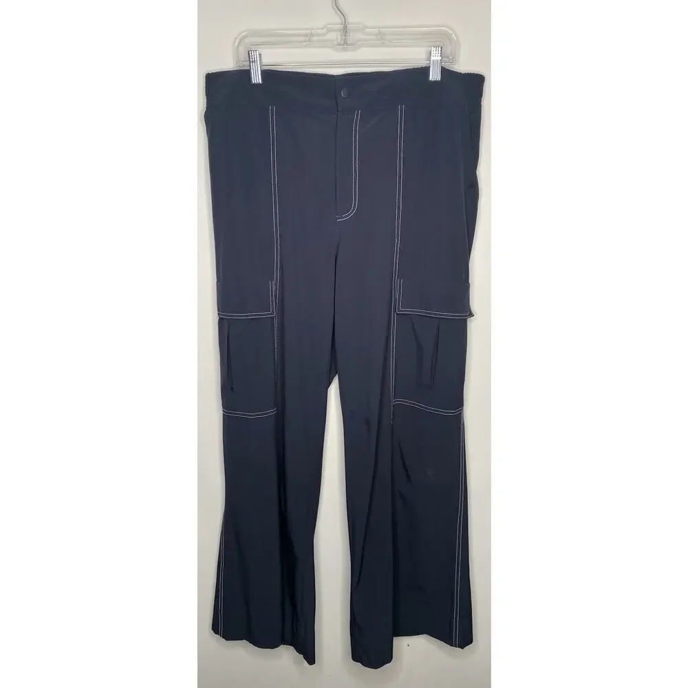 Athleta Chelsea Wide Leg Pants Navy Cargo Pockets Comfort Trending Size 14 - Picture 1 of 10